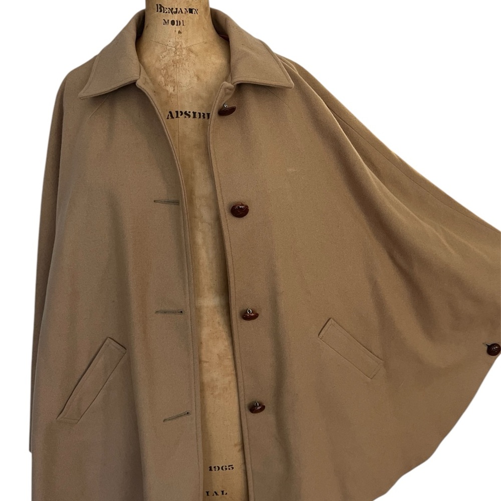 Vintage Eddie Bauer Pure Virgin Wool Cape Coat – Size Large – Made in USA